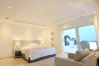 Villa in Marbella - Villa near Beach with Pool & Panoramic Views