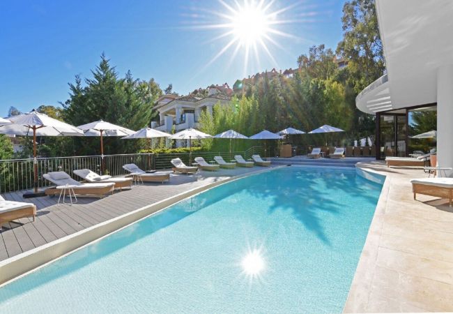 Villa in Marbella - Luxury Villa with Panoramic Views - Puerto Banus