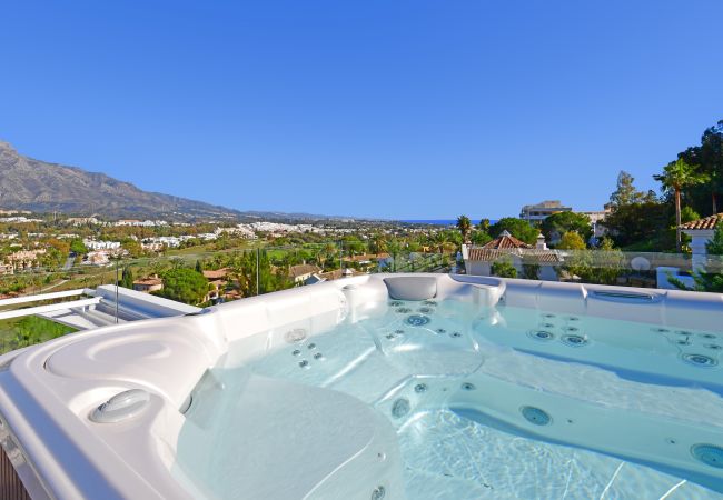 Villa in Marbella - Luxury Villa with Panoramic Views - Puerto Banus