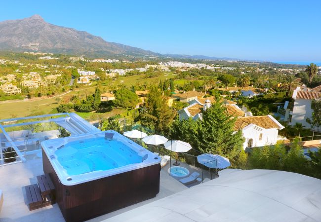 Villa in Marbella - Luxury Villa with Panoramic Views - Puerto Banus