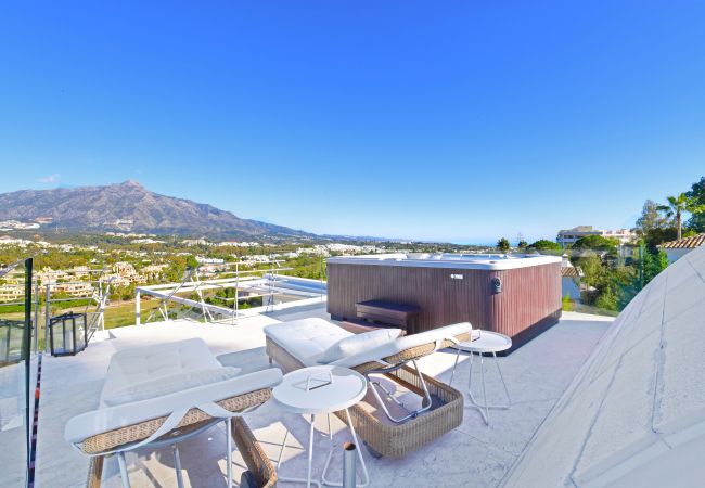 Villa in Marbella - Luxury Villa with Panoramic Views - Puerto Banus