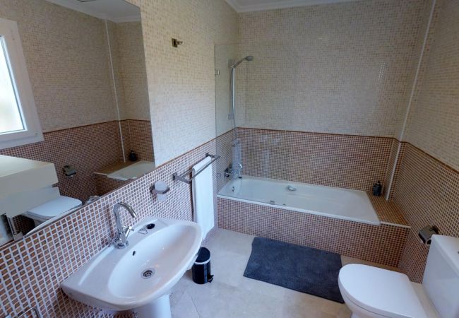 Villa in Marbella - Spacious villa with great outdoor area