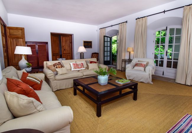 Villa in Marbella - A Real Oasis in  Colonial style