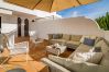 Terrace of 2 Bedroom Holiday Apartment with Pool and terrace in Estepona