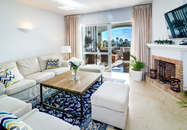 Apartment in Nueva andalucia - MA - Elegant Apartment with Sea views