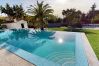 Villa in Marbella - 19999- Magnificent and modern decorated villa