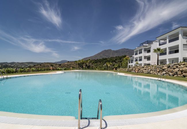 Apartment in Estepona - LAE23i- Apotel Estepona Hills by roomservices