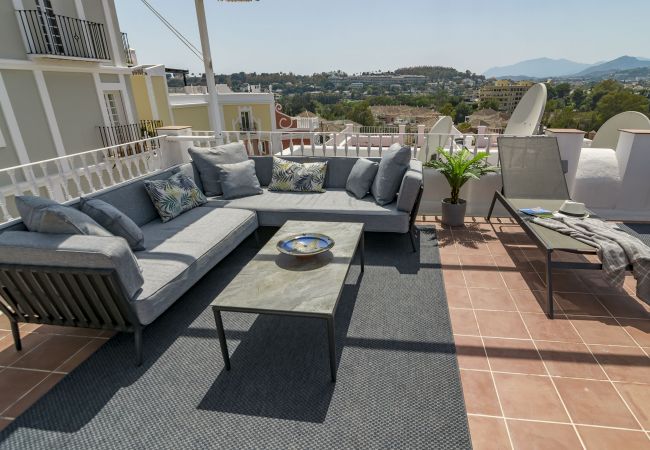 Apartment in Nueva andalucia - AP169- Comfortable 2 bedroom apartment