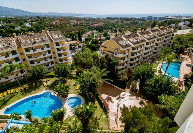 Apartment in Nueva andalucia - SAA- Comfortable Apartment near Puerto Banus