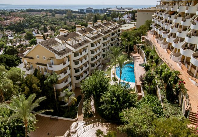 Apartment in Nueva andalucia - SAA- Comfortable Apartment near Puerto Banus