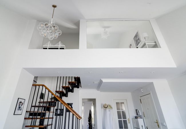 Apartment in Nueva andalucia - SAD - Spacious 2 bedroom duplex Puerto Banus