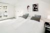 Apartment in Nueva andalucia - SAD - Spacious 2 bedroom duplex Puerto Banus