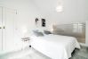 Apartment in Nueva andalucia - SAD - Spacious 2 bedroom duplex Puerto Banus