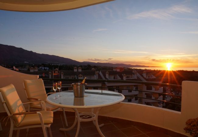 Apartment in Nueva andalucia - SAA2- comfortable apartment Puerto banus