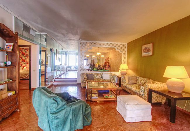 Apartment in Marbella - 1079 - FRONTLINE PUERTO BANUS APARTMENT