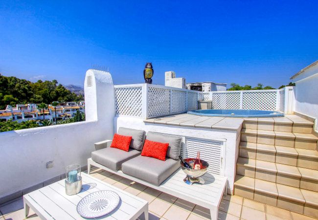 Apartment in Marbella - 1080 - GOLDEN BEACH JACUZZI