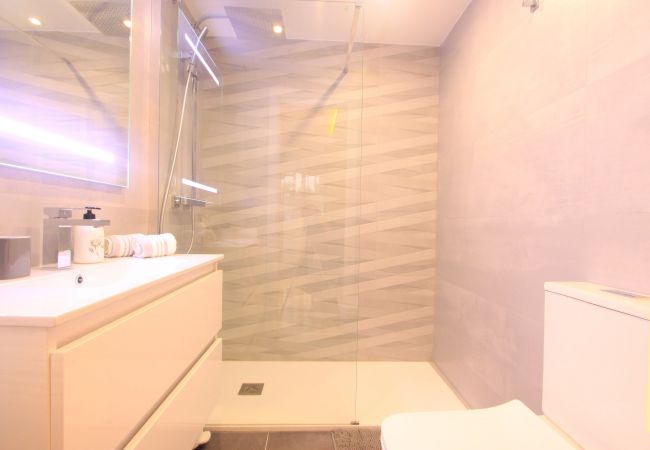 Apartment in Marbella - 1080 - GOLDEN BEACH JACUZZI