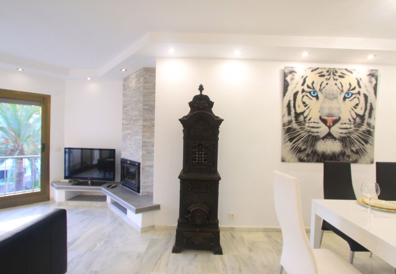 Apartment in Marbella - 1080 - GOLDEN BEACH JACUZZI