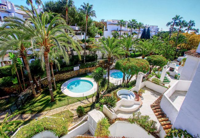 Apartment in Marbella - 1081 - Golden Beach jacuzzi