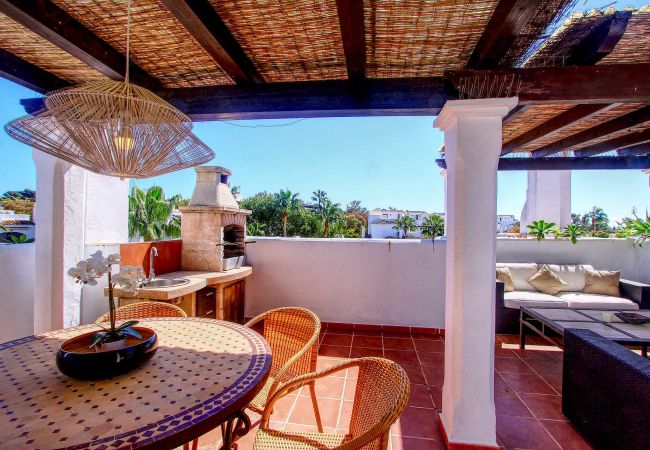 Apartment in Marbella - 1081 - Golden Beach jacuzzi