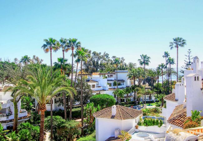 Apartment in Marbella - 1081 - Golden Beach jacuzzi