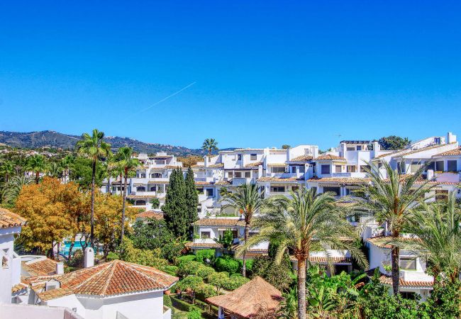 Apartment in Marbella - 1081 - Golden Beach jacuzzi