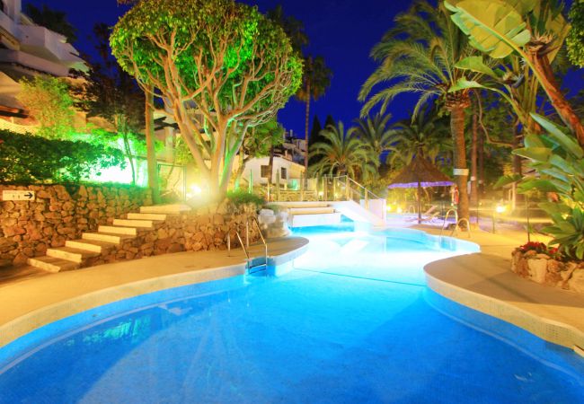 Apartment in Marbella - 1081 - Golden Beach jacuzzi