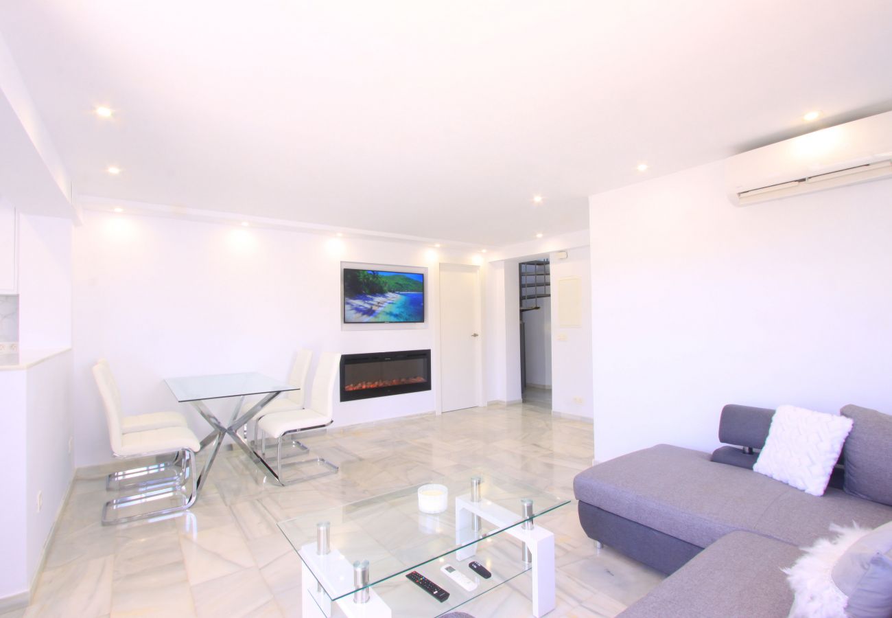 Apartment in Marbella - MODERN BEACH PENTHOUSE