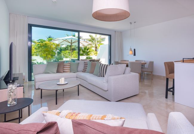 Townhouse in La Cala de Mijas - Luxurious Townhouse & Rooftop Plunge Pool