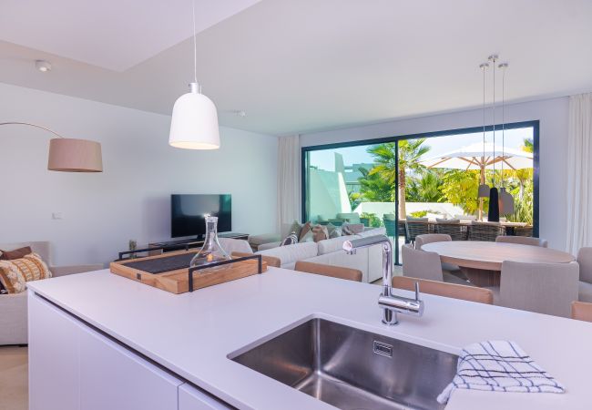 Townhouse in La Cala de Mijas - Luxurious Townhouse & Rooftop Plunge Pool