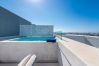Townhouse in La Cala de Mijas - Luxurious Townhouse & Rooftop Plunge Pool