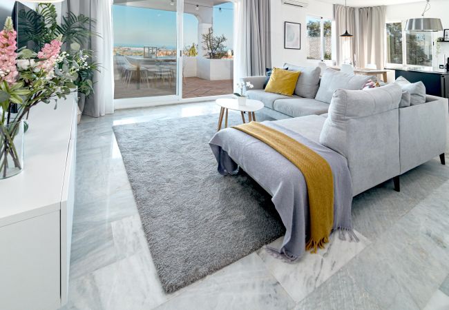 Apartment in Ojen - LJ- Modern flat with spectacular views in mountain