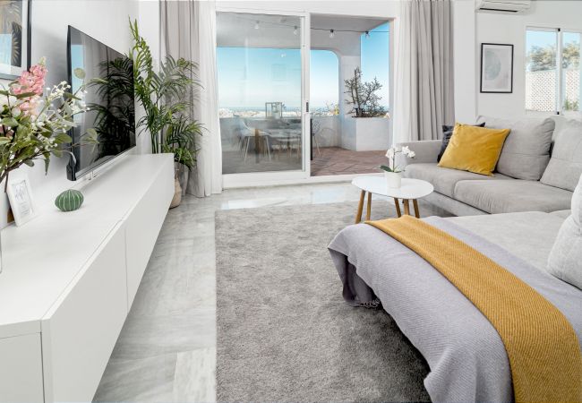 Apartment in Ojen - LJ- Modern flat with spectacular views in mountain