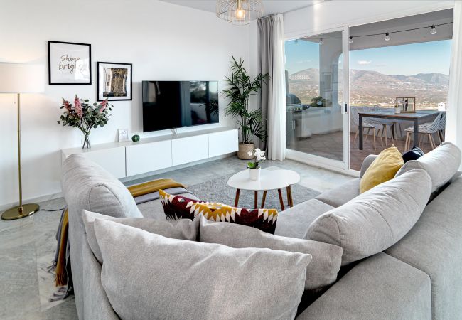 Apartment in Ojen - LJ- Modern flat with spectacular views in mountain