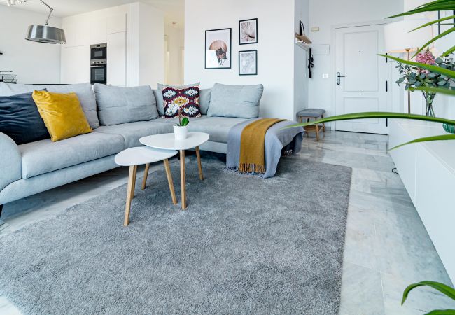 Apartment in Ojen - LJ- Modern flat with spectacular views in mountain