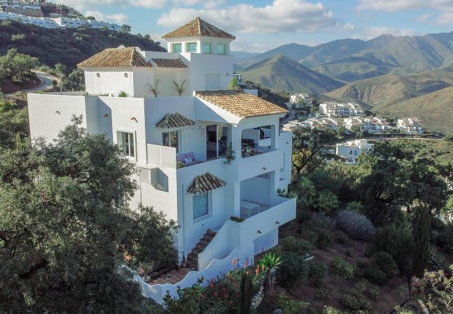 Apartment in Ojen - LJ- Modern flat with spectacular views in mountain