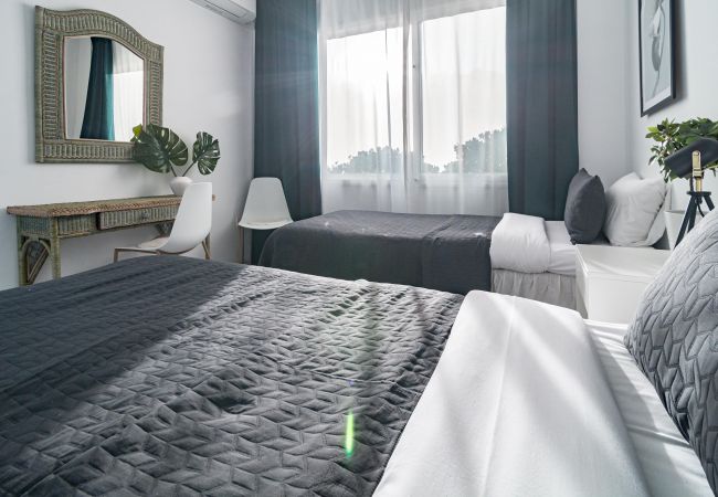 Apartment in Ojen - LJ- Modern flat with spectacular views in mountain