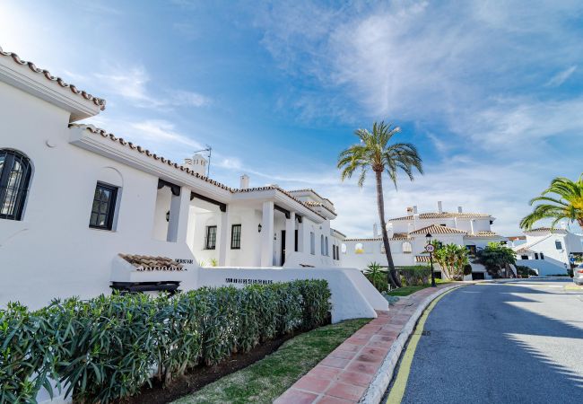 Apartment in Nueva andalucia - AB4 - vacation home, Marbella by Roomservices