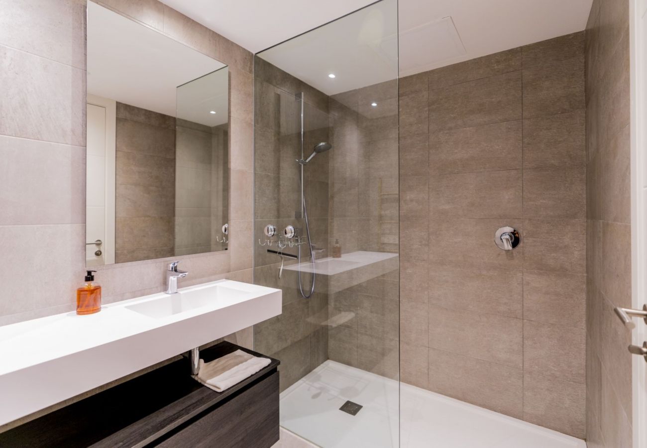 Apartment in Casares - Stylish 3-Bed Apartment | Alcazaba Lagoon (1204)