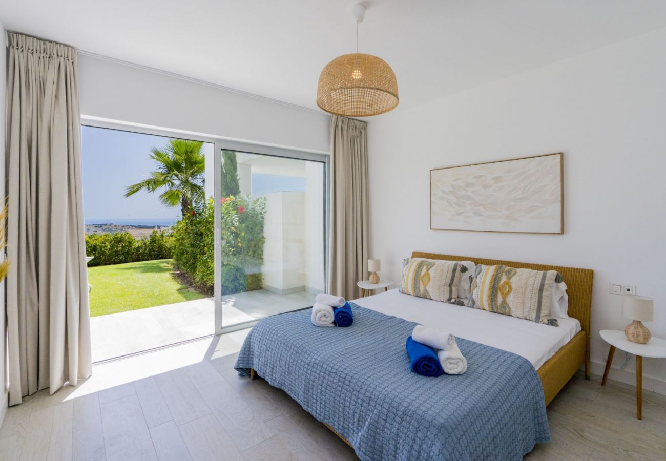 Apartment in Casares - Stylish 3-Bed Apartment | Alcazaba Lagoon (1204)