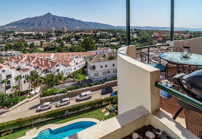 Apartment in Nueva andalucia - SAM2.4I- Cozy apartment walking distance to beach