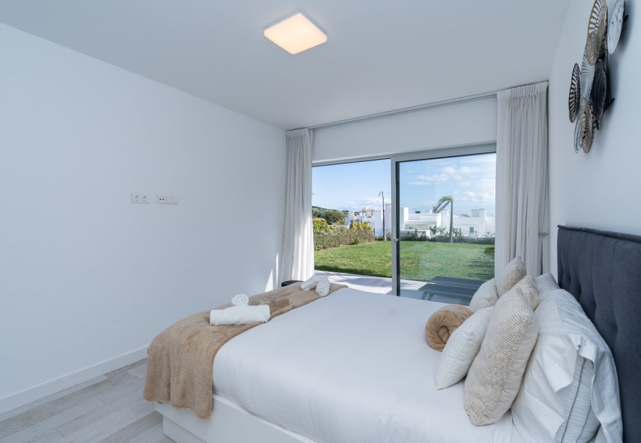Apartment in Casares - Elegant 2-Bed Apartment | Alcazaba Lagoon (1604)
