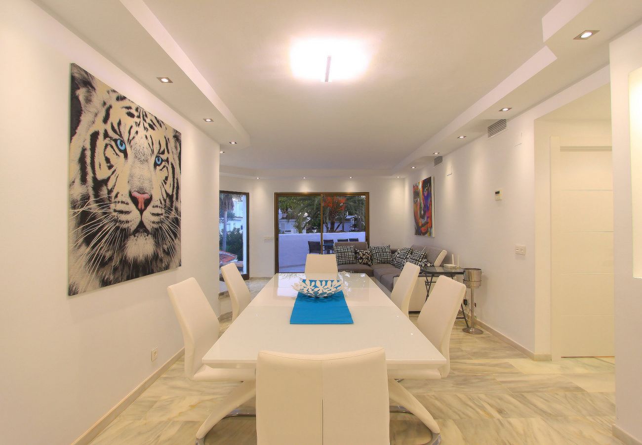 Apartment in Marbella - 1108 Elegant Golden Beach Apartments with sea View