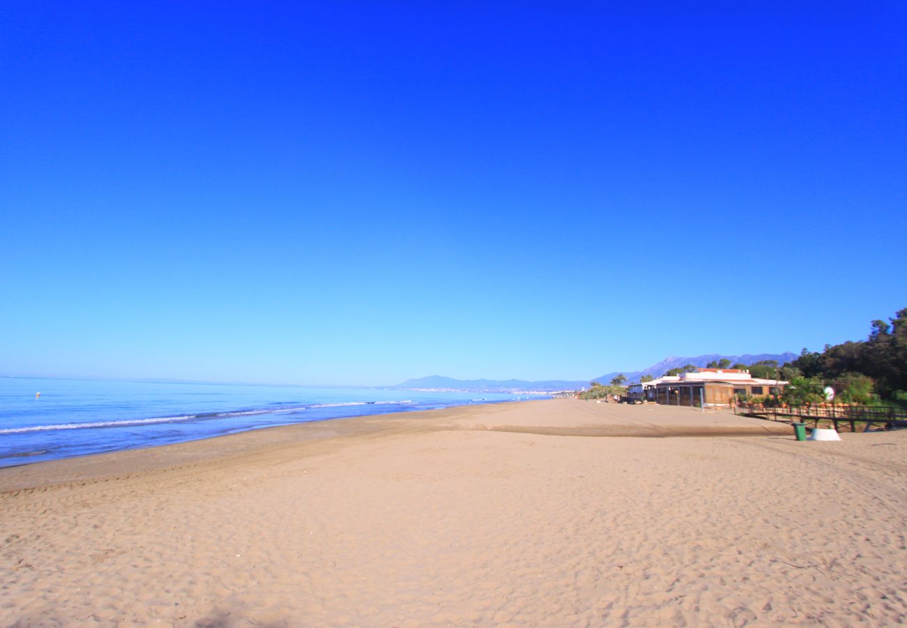 Apartment in Marbella - 1108 Elegant Golden Beach Apartments with sea View