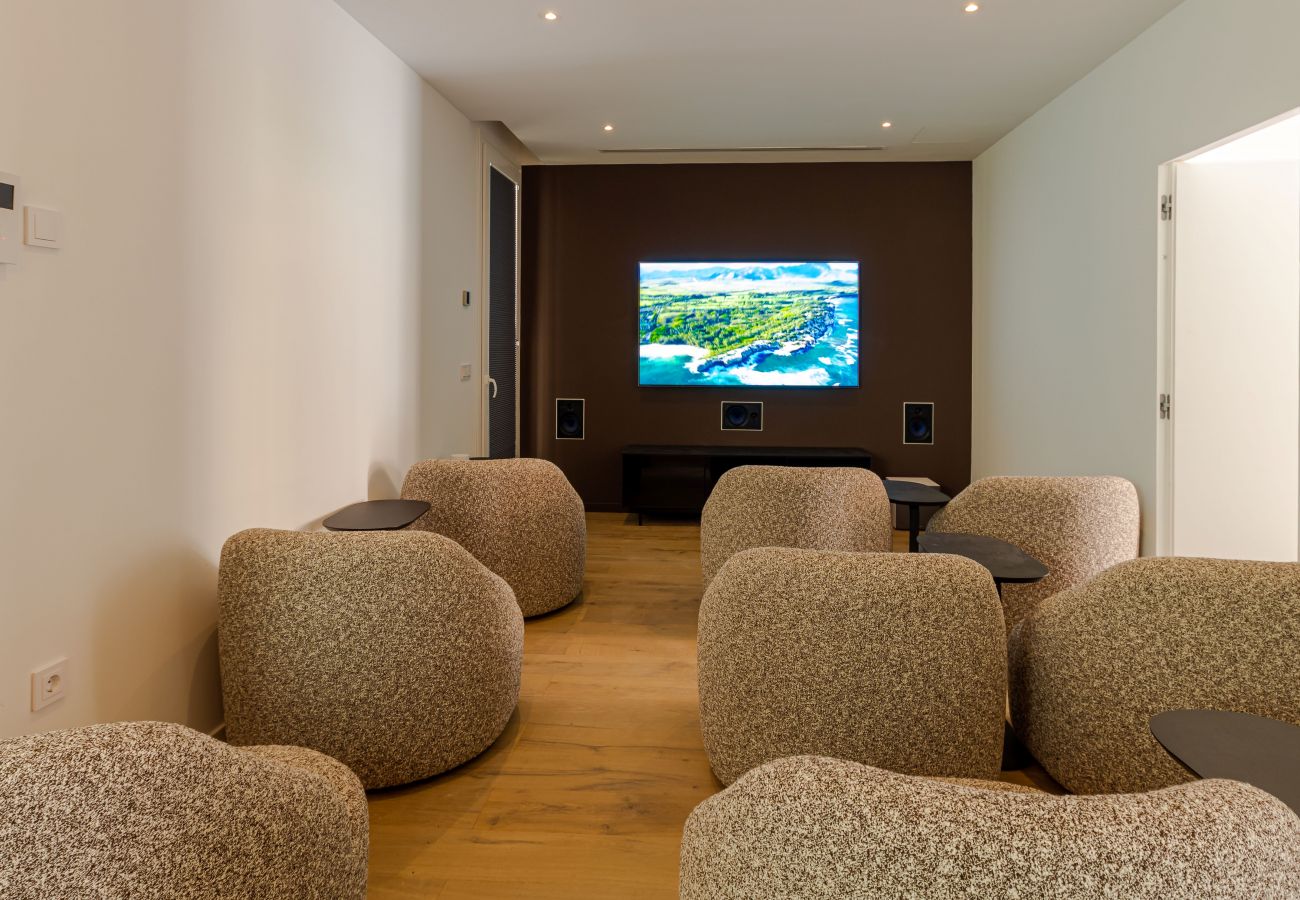 Villa in Mijas Costa - Unique & Luxurious Villa with Heated Pool!