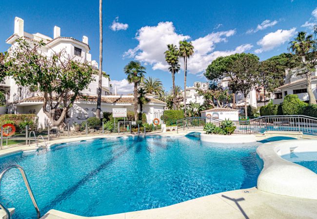 Apartment in Marbella - GBH - Casa Golden beach by Roomservices