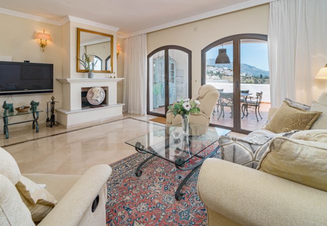 Townhouse in Benahavís - LAG - Spacious 3BR townhouse with private jacuzzi