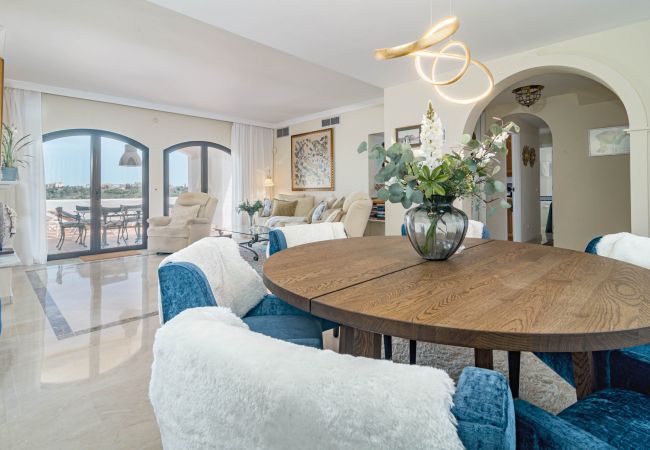 Townhouse in Benahavís - LAG - Spacious 3BR townhouse with private jacuzzi