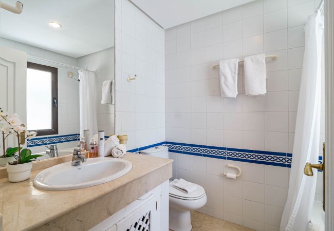 Townhouse in Benahavís - LAG - Spacious 3BR townhouse with private jacuzzi