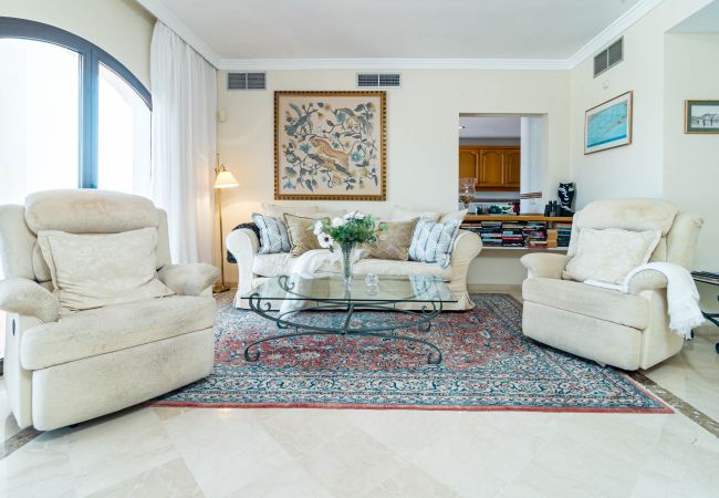 Townhouse in Benahavís - LAG - Spacious 3BR townhouse with private jacuzzi